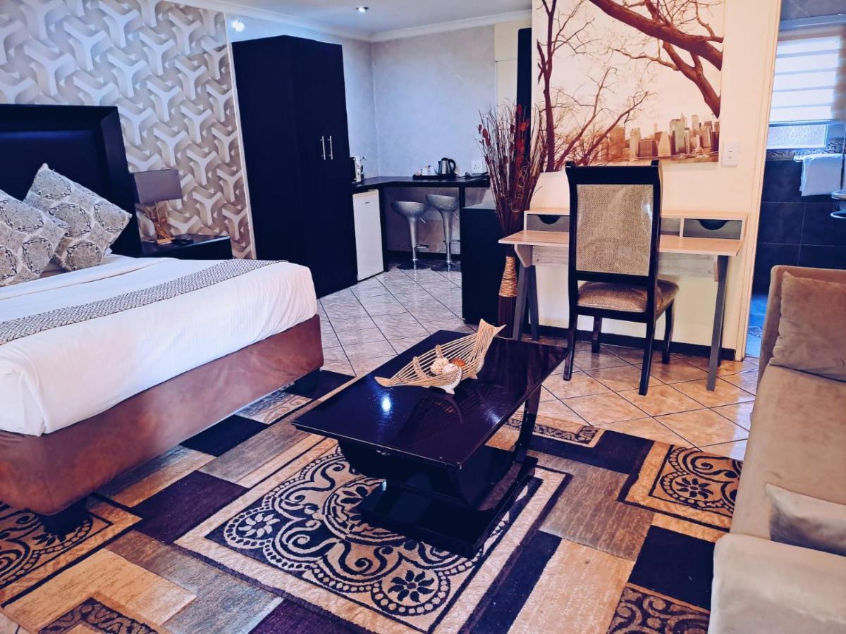 Ecotel Premier Lodge&Conference Centre Benoni Extérieur photo
